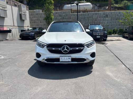 2025 Mercedes-Benz GLC 300 4MATIC