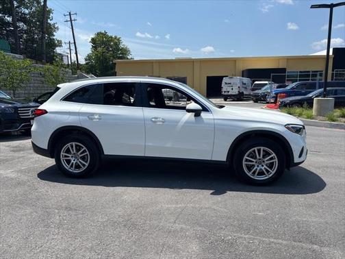 2025 Mercedes-Benz GLC 300 4MATIC