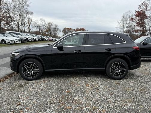 2026 Mercedes-Benz GLC 300 4MATIC