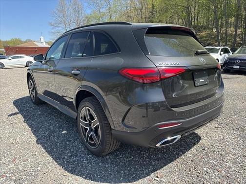 2025 Mercedes-Benz GLC 300 4MATIC