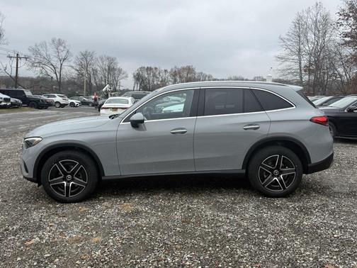 2026 Mercedes-Benz GLC 300 4MATIC
