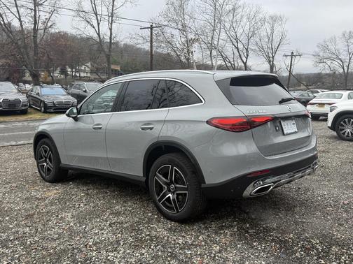 2026 Mercedes-Benz GLC 300 4MATIC