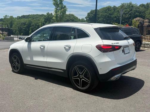Polar White 2026 Mercedes-Benz GLA 250 4MATIC
