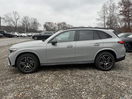 2026 Mercedes-Benz GLC 300 4MATIC