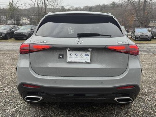 2026 Mercedes-Benz GLC 300 4MATIC