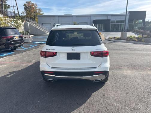 2023 Mercedes-Benz GLB 250 4MATIC