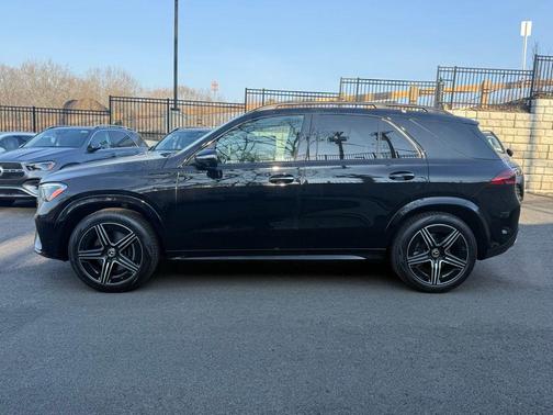 Black 2026 Mercedes-Benz GLE 350 4MATIC