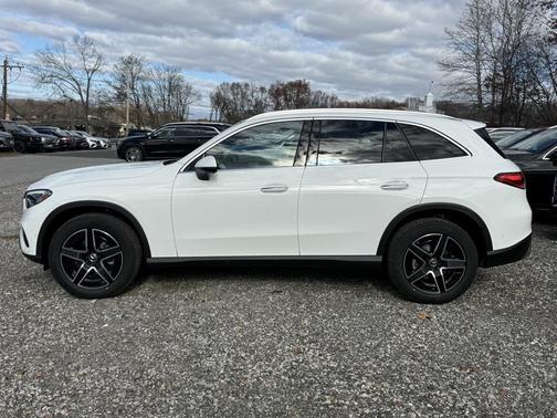 2026 Mercedes-Benz GLC 300 4MATIC