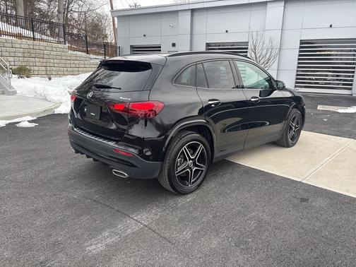 2025 Mercedes-Benz GLA 250 4MATIC