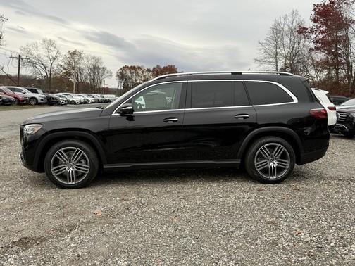 2026 Mercedes-Benz GLS 450 4MATIC