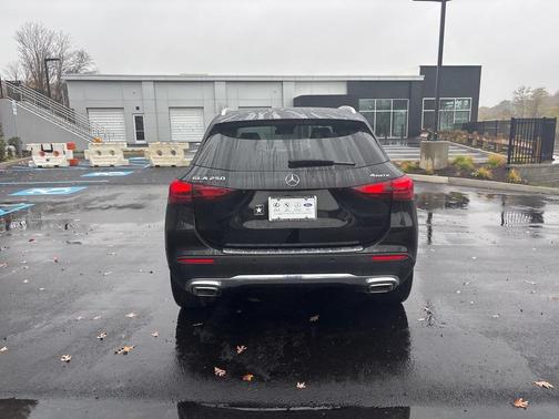 2025 Mercedes-Benz GLA 250 4MATIC