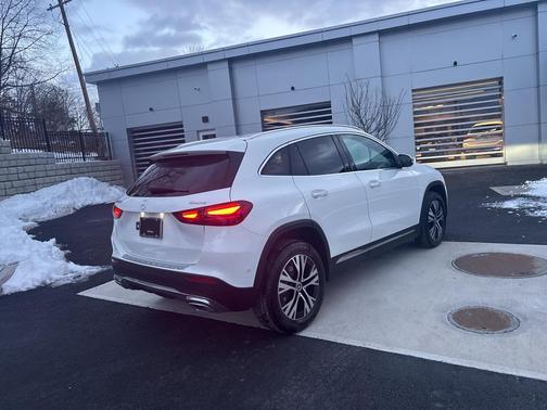 2025 Mercedes-Benz GLA 250 4MATIC