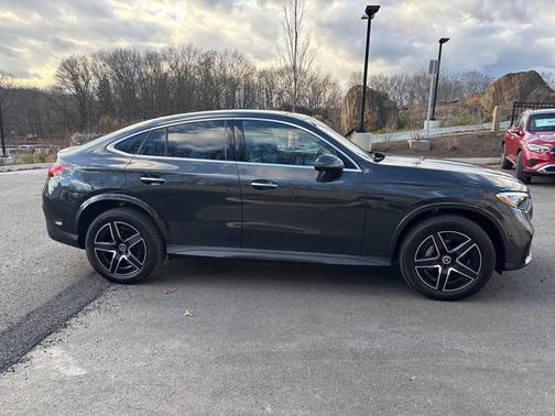 2025 Mercedes-Benz GLC 300 4MATIC Coupe