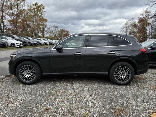 2026 Mercedes-Benz GLC 300 4MATIC
