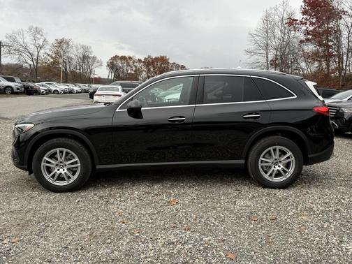 2026 Mercedes-Benz GLC 300 4MATIC