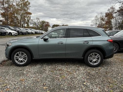 2026 Mercedes-Benz GLC 300 4MATIC