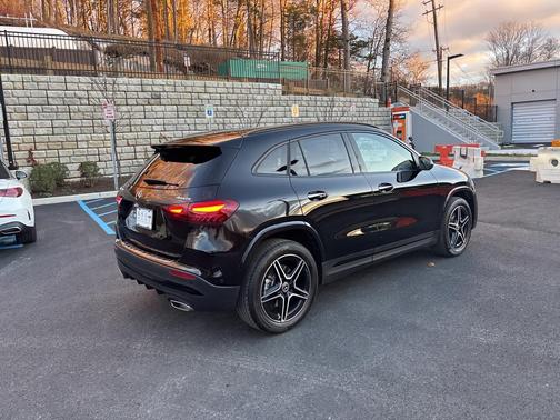 2025 Mercedes-Benz GLA 250 4MATIC