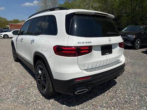 2025 Mercedes-Benz GLB 250 4MATIC