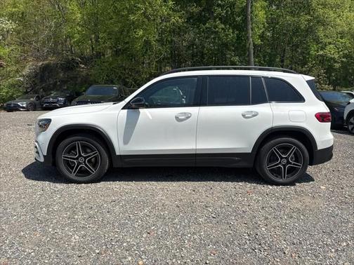 2025 Mercedes-Benz GLB 250 4MATIC