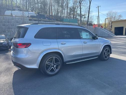 2025 Mercedes-Benz GLS 450 4MATIC