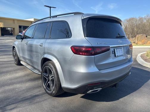 2025 Mercedes-Benz GLS 450 4MATIC
