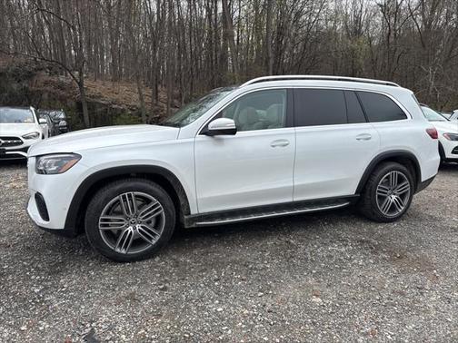 2025 Mercedes-Benz GLS 450 4MATIC