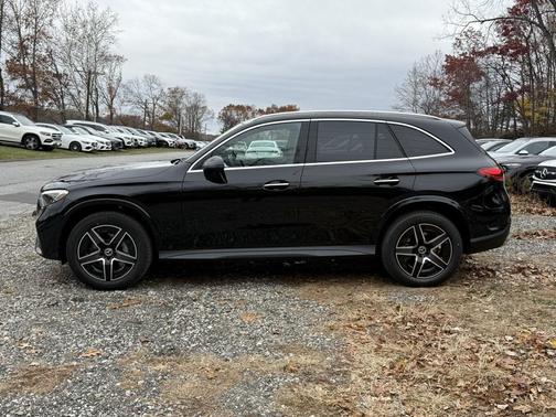 2026 Mercedes-Benz GLC 300 4MATIC
