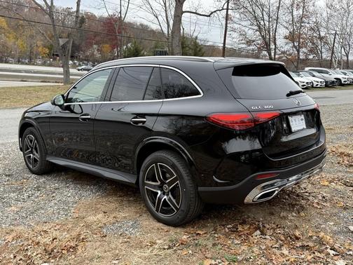 2026 Mercedes-Benz GLC 300 4MATIC
