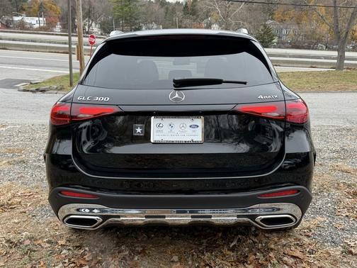 2026 Mercedes-Benz GLC 300 4MATIC