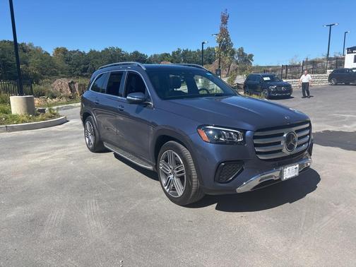 2025 Mercedes-Benz GLS 450 4MATIC