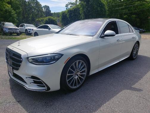 Photo 3 of 30 of 2021 Mercedes-Benz S-Class S 580 4MATIC