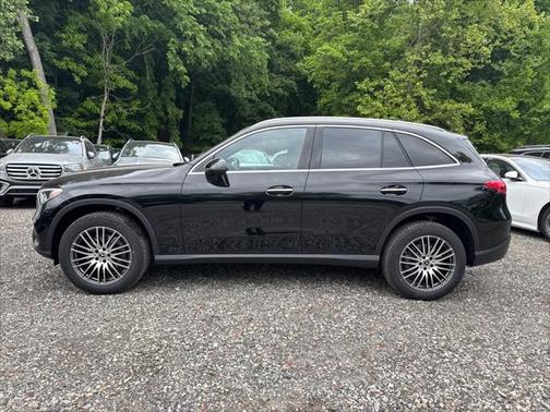2025 Mercedes-Benz GLC 300 4MATIC