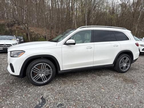 2025 Mercedes-Benz GLS 450 4MATIC