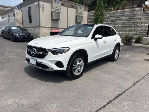 2025 Mercedes-Benz GLC 300 4MATIC