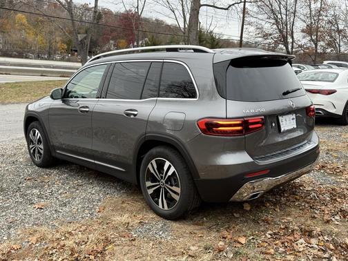 2026 Mercedes-Benz GLB 250 4MATIC