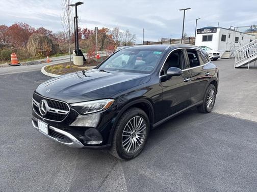2025 Mercedes-Benz GLC 300 4MATIC