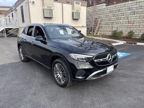 2025 Mercedes-Benz GLC 300 4MATIC