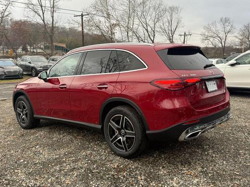 2026 Mercedes-Benz GLC 300 4MATIC