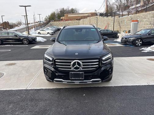 2025 Mercedes-Benz GLB 250 4MATIC