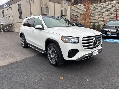2025 Mercedes-Benz GLS 450 4MATIC