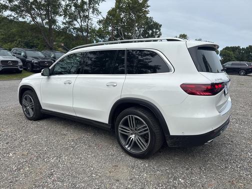 2026 Mercedes-Benz GLS 450 4MATIC