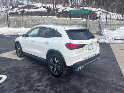 2026 Mercedes-Benz GLA 250 4MATIC