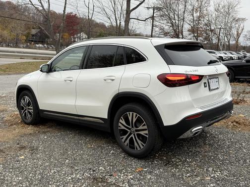 2026 Mercedes-Benz GLA 250 4MATIC
