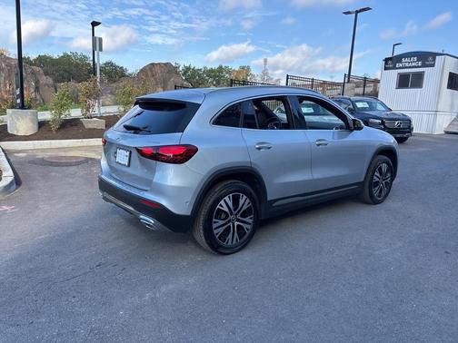 2025 Mercedes-Benz GLA 250 4MATIC