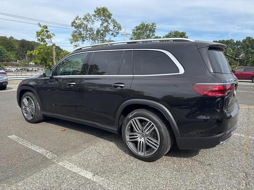 2026 Mercedes-Benz GLS 450 4MATIC