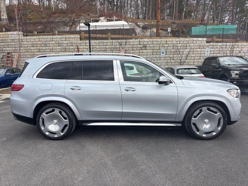 2024 Mercedes-Benz Maybach GLS 600 4MATIC