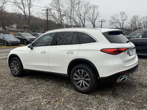 2026 Mercedes-Benz GLC 300 4MATIC