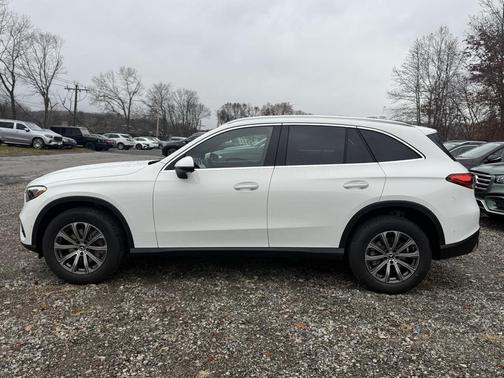 2026 Mercedes-Benz GLC 300 4MATIC