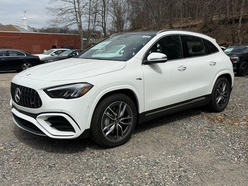 Polar White 2026 Mercedes-Benz AMG GLA 35 4MATIC