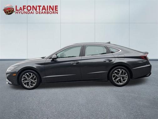 2022 Hyundai SONATA SEL